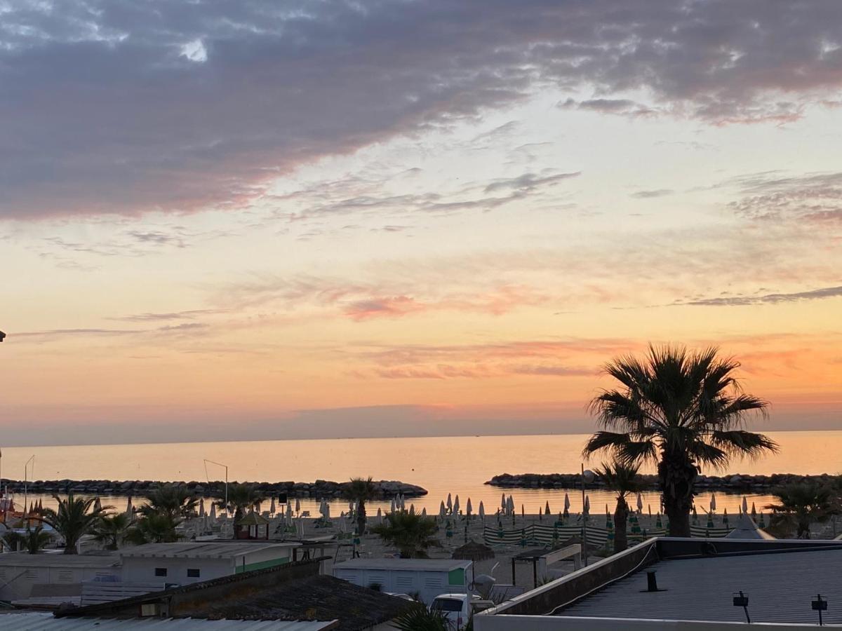 Favolosa Vista Mare Rimini Luaran gambar