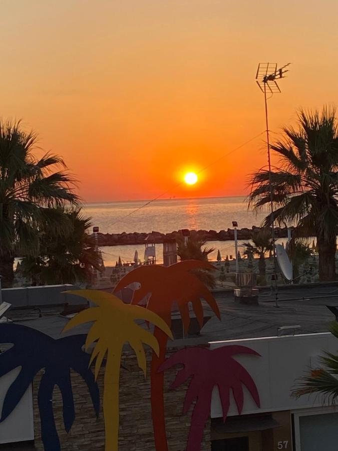 Favolosa Vista Mare Rimini Luaran gambar