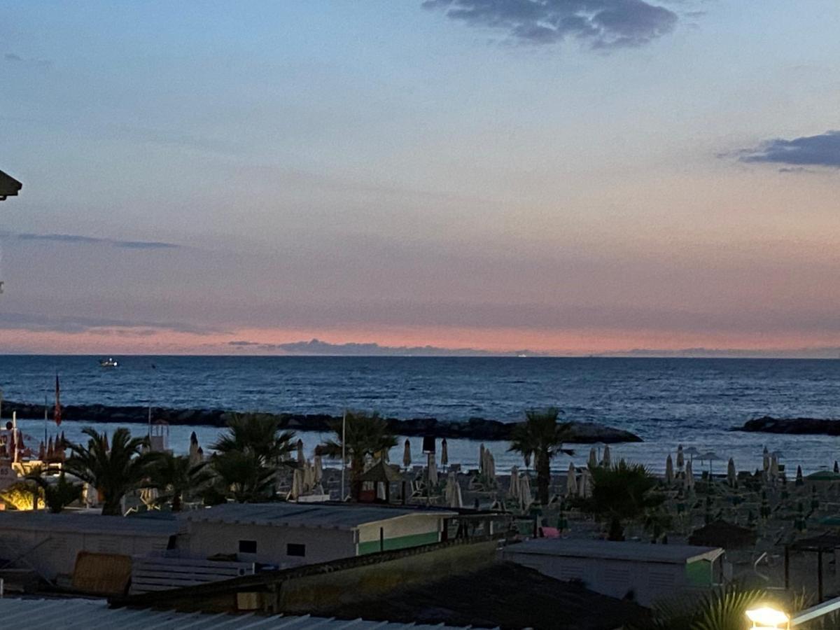 Favolosa Vista Mare Rimini Luaran gambar